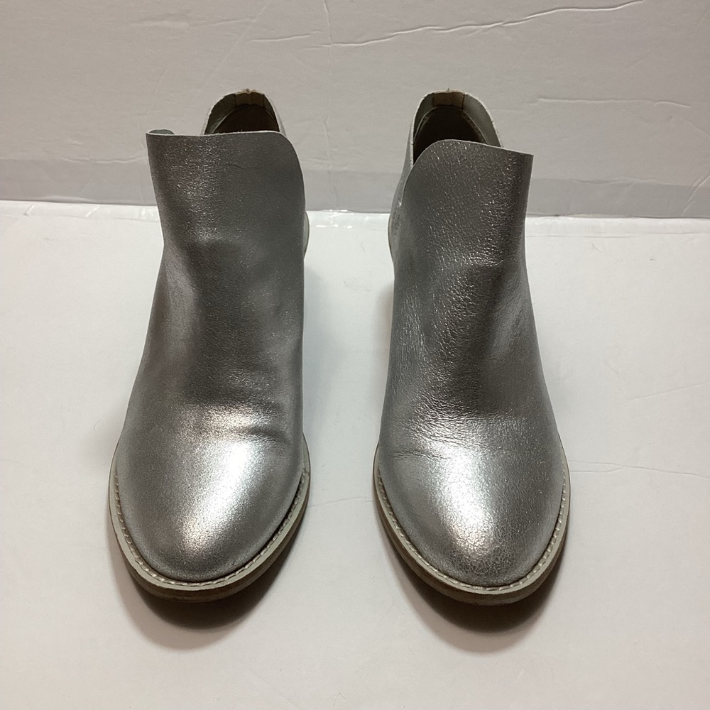 Kelsi Dagger kenmare silver leather bootie’s